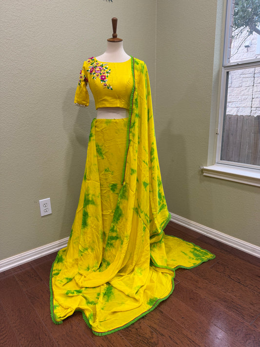 Cocktail saree tie and dye saree  shibori saree multi colour saree haldi saree Mehendi saree party saree with blouse