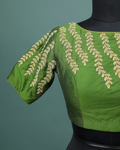 Maggam work Blouse for Saree – Green Blouse- Artisan Silk Blouse – Festive & Wedding Ethnic Wear