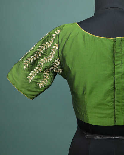Maggam work Blouse for Saree – Green Blouse- Artisan Silk Blouse – Festive & Wedding Ethnic Wear