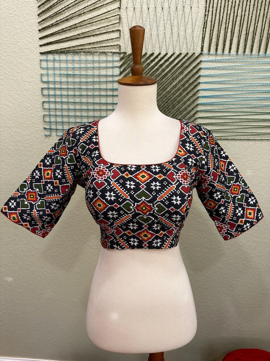 Maggam work Blouse for Saree – Black printed Blouse- Artisan Silk Blouse – Festive & Wedding Ethnic Wear