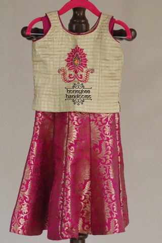 Indian Kids Dress | Indian Baby Girl Dress | Indian Kids Pattu Pavada | Indian Kids CropTop  |Indian Baby Girl|Indian Banaras Lehenga