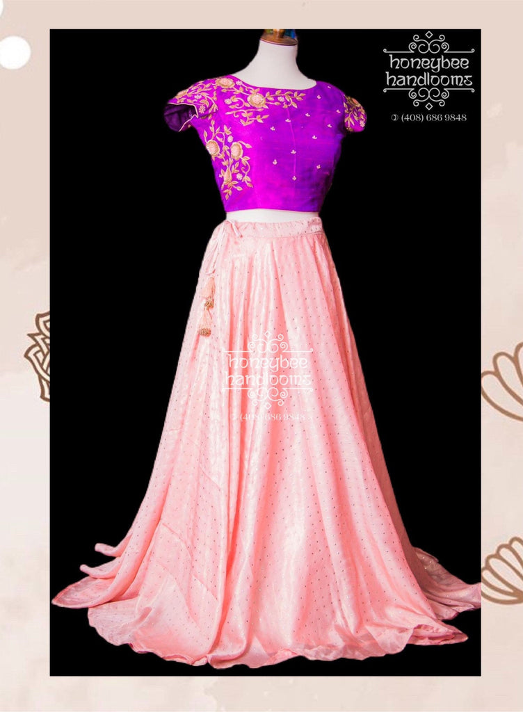 Pin by more details watsup+9190100184 on crop top | Lengha blouse designs,  Lehenga blouse designs, Fancy blouse designs