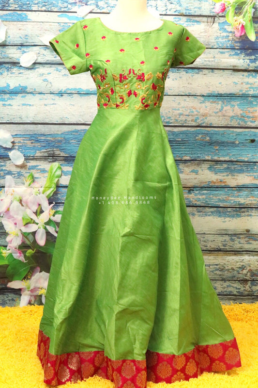 Indian Kids gown | Diwali dress kids |pattu dress Diwali gift new year gift dress Indian teens dress kids dress Indian kids frock