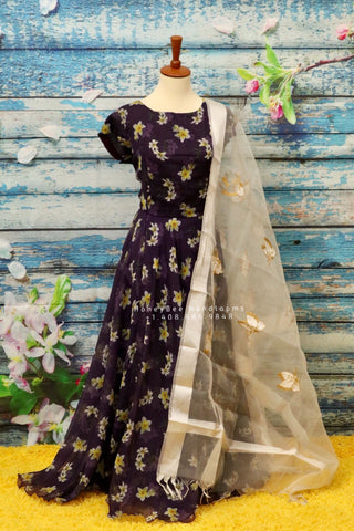 lehenga,Bridal Lehenga,kids Pattu langa,Langavoni,Halfsaree, Pavada,Silk Lehenga kids crop top