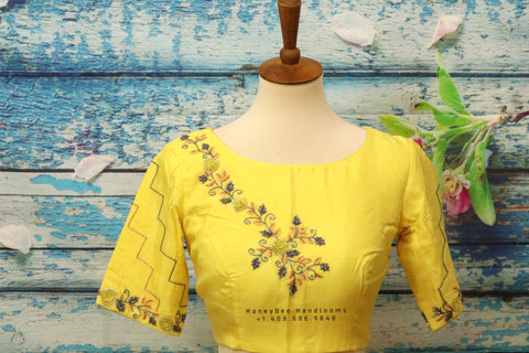 Silk saree blouse indian,Latest indian blouse designs,saree blouse designs indian,saree stitched blouse,patterned blouse,designer blouse